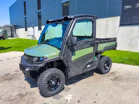 Tractor de arrastre 2025  John Deere Gator XUV875M (10)