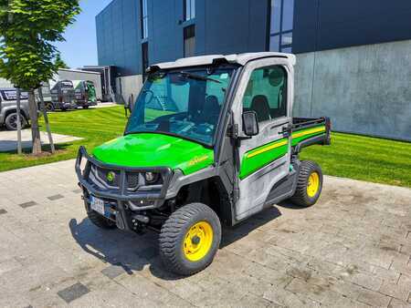 Tahač 2017  John Deere Gator XUV865M (1)