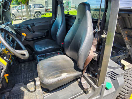Tahač 2017  John Deere Gator XUV865M (7)