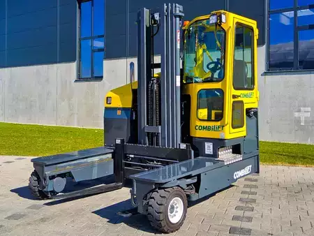 4-Tie Trukki 2023  Combilift C 4000 (1)