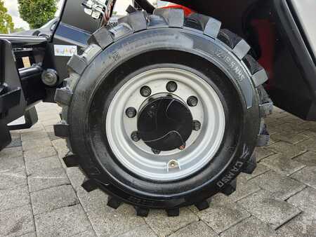 Wózki teleskopowe sztywne 2025  Manitou MT 625 (9)