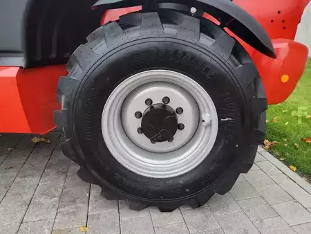 Ładowarki teleskopowe 2025  Manitou MT 1840 100D ST5 S1 (9)