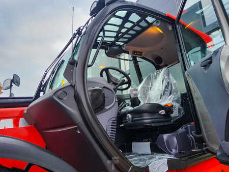 Wózki teleskopowe sztywne 2025  Manitou MT 1840 100D ST5 S1 (6)