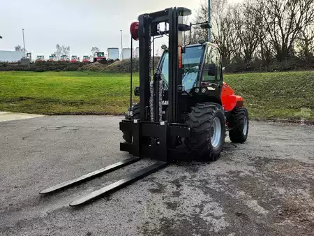 Empilhador todo-terreno 2025  Manitou M 50-4 D (1)