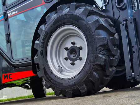 Geländestapler  Manitou MC 30-4 (9)