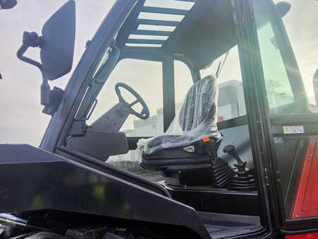 Maastotrukki 2025  Manitou M 30-4 (6)