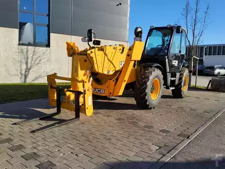 Manipulador fijo 2026  JCB 540-200 (1)
