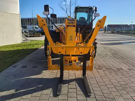 Manipulador fijo 2026  JCB 540-200 (2)