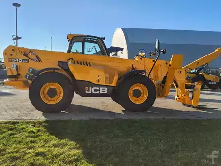Manipulador fijo 2026  JCB 540-200 (5)