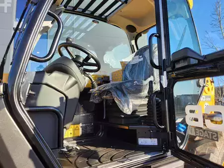 Manipulador fijo 2026  JCB 540-200 (6)
