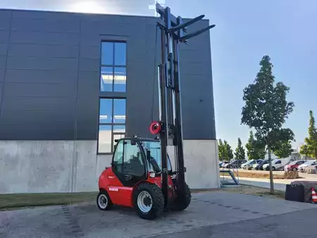 Maastotrukki 2022  Manitou MSI 50 (10)