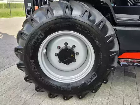 Terrenggående gaffeltruck 2025  Manitou M 30-4 (9)
