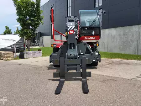 Teleskopstapler-Rotor 2026  Magni RTH 8.35 (2)