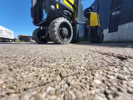 Eléctrico - 4 rodas 2025  Combilift Aisle-Master 20 WHE (9)