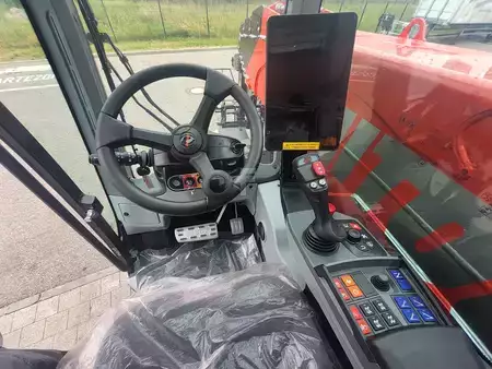 Rotor 2026  Manitou MRT 3060 (6)