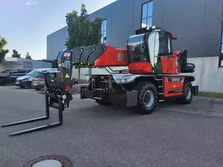 Ładowarki teleskopowe obrotowe 2026  Manitou MRT 3060 (1)