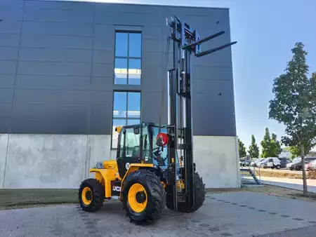 Empilhador todo-terreno 2026  JCB 940-4 SV (10)