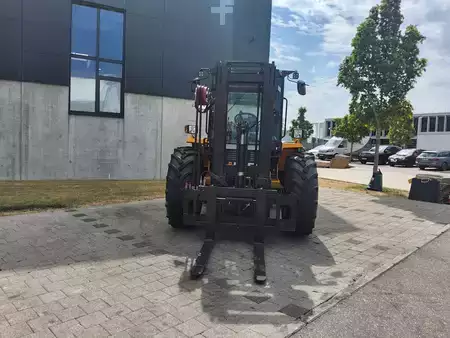 Empilhador todo-terreno 2026  JCB 940-4 SV (2)