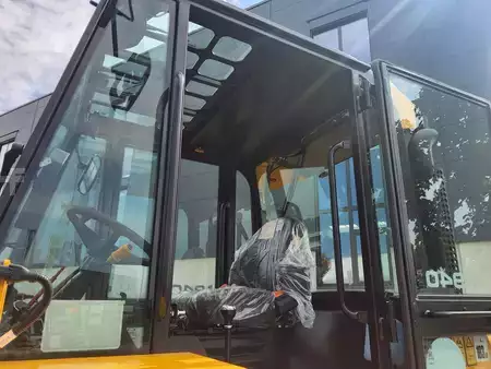 Empilhador todo-terreno 2026  JCB 940-4 SV (6)