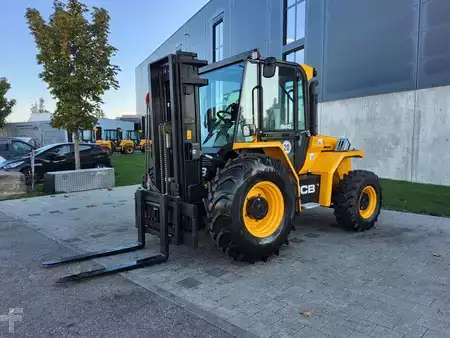 Terénní vysokozdvižný vozík 2026  JCB 940-4 SV (1)