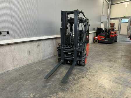 3-wiel elektrische heftrucks 2019  Linde E18-02 (2)
