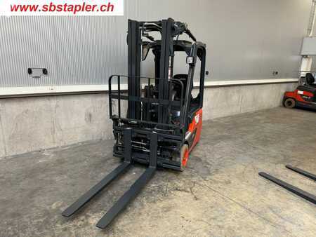 Eléctrica de 3 ruedas 2017  Linde E16C-02 (2)