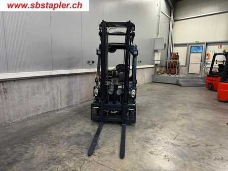 Eléctrica de 3 ruedas 2007  Linde E16C (2)