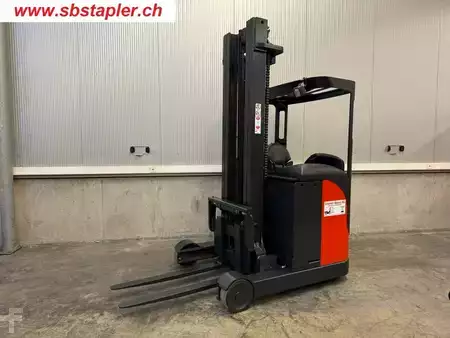 Schubmaststapler 2010  Linde R14S-12 (1)