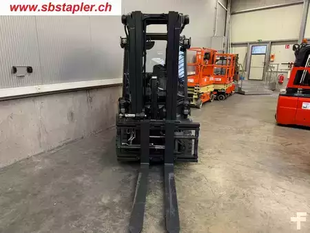 Elektro 4 Rad 2023  Linde E30L-01 (2)