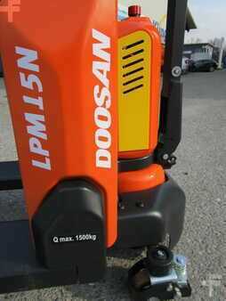 Niederhubwagen 2024  Doosan LPM15N-7 (4)