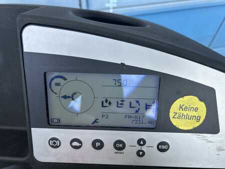 Schubmaststapler 2011  Still FM-X 17 (6)