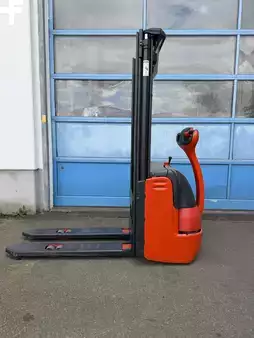 Hochhubwagen 2001  Linde L 12 (1)