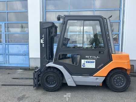 Empilhador diesel 2014  Still R70-45 (1)