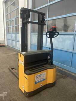 Stacker pedestre - Atlet CS 100 (3)