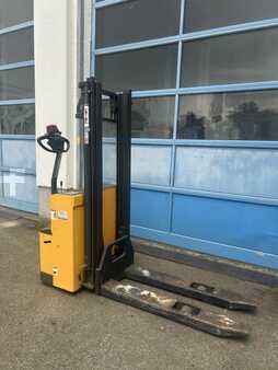 Stacker pedestre - Atlet CS 100 (7)