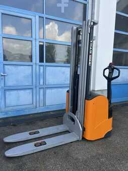 Hochhubwagen 2012  Still EGV 14 (3)