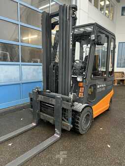 Eléctrico - 4 rodas 2001  Still R60-30 (2)