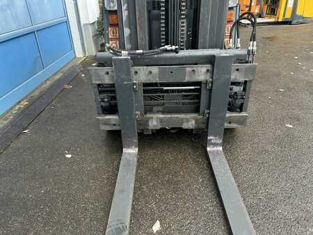 Eléctrico - 4 rodas 2001  Still R60-30 (3)