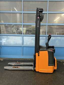 Stacker pedestre 2011 Still EGV-S20 (1)