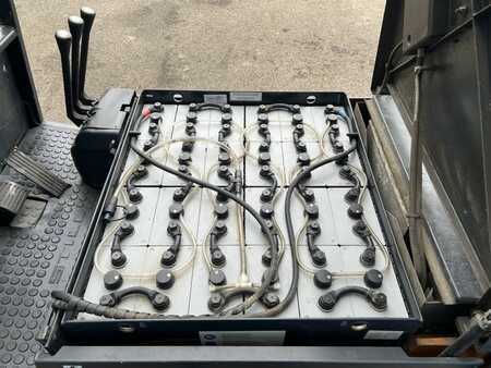 Eléctrico - 4 rodas 2001  Still R 20-20 N (5)