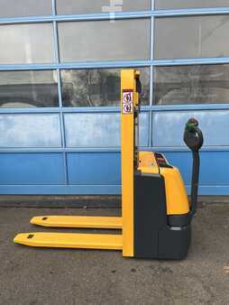 Stacker pedestre 2014  Jungheinrich EJC 110 (1)