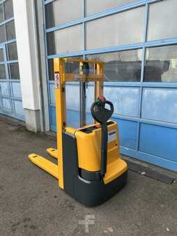 Stacker pedestre 2014  Jungheinrich EJC 110 (2)