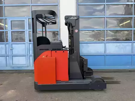 Schubmaststapler 2006  Linde R20 (4)