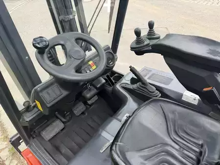 Elektro 4 Rad 1999  Linde E20P (4)