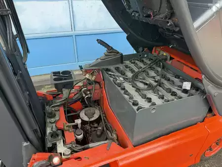 Elektro 4 Rad 1999  Linde E20P (8)