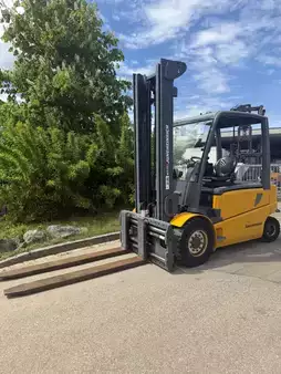 Elektro 4 Rad 2011  Jungheinrich EFG 540 (3)