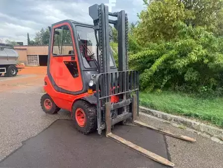 Dieselstapler 1986  Linde H25D (7)