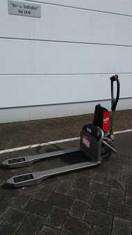 Electric Pallet Trucks 2016  Linde CITI-ONE (2)