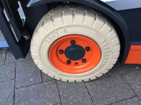 Elektrisk- 3 hjul 2021  Linde E16H (7)