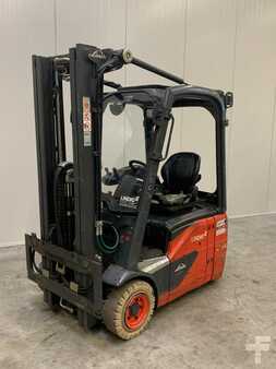 3-wiel elektrische heftrucks 2017  Linde E16C (1)